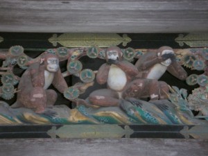 Die berühmten drei Affen in Nikko